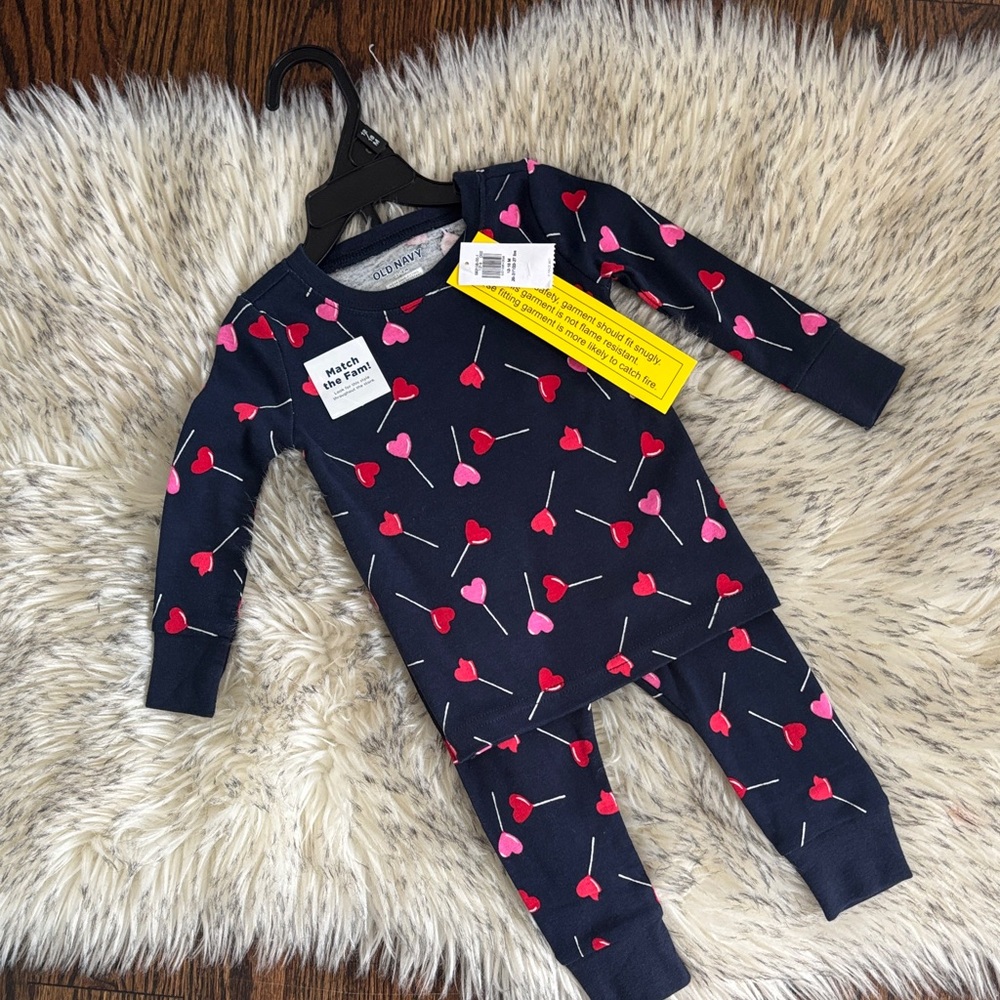 💕2/$30💕 12-18M NWT Toddler Girl Heart Lollipops Pajama Set